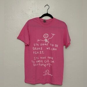 5amrosa no hate Gildan t-shirt